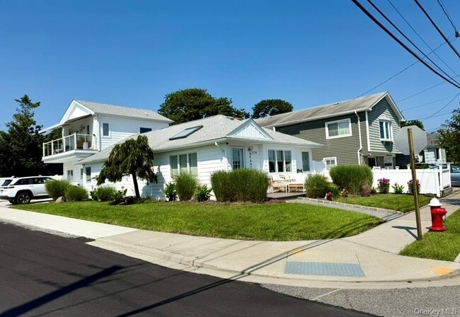 Building Photo - 2174 Bay Blvd