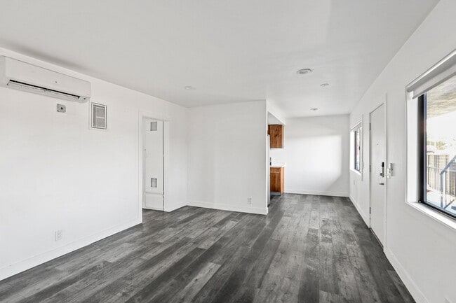 Photo - 215 N Fickett St Unit 5