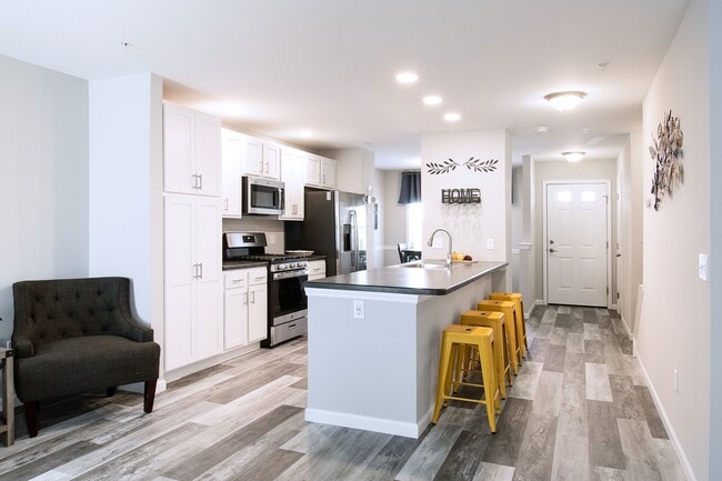 Photo - The Enclave at Elmerton