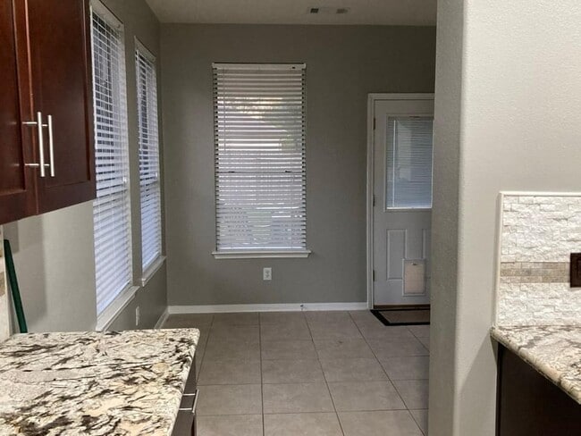 Photo - 2322 Trotter Dr