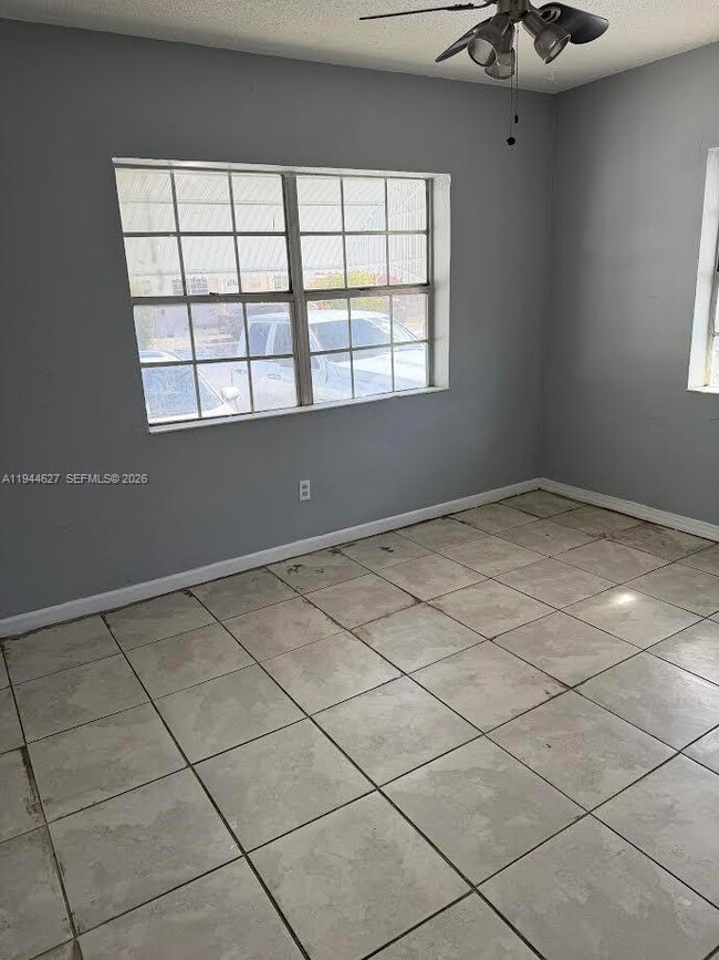 Photo - 1014 NW 33rd Ave