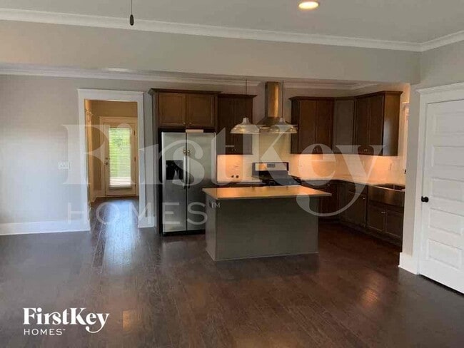 Photo - 3330 Sawyer Dr