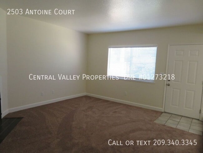 2503 Antoine Ct