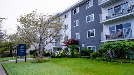 Building Photo - Pier 45 Apartments