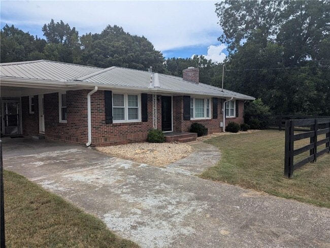 6115 Jewell Bennett Rd