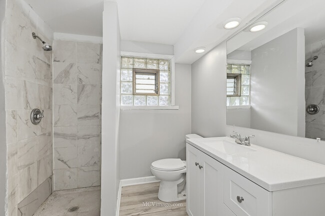 Photo - 14714 Ellis Ave