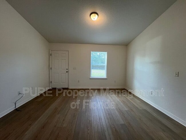 Photo - 517 Marion Oaks Manor