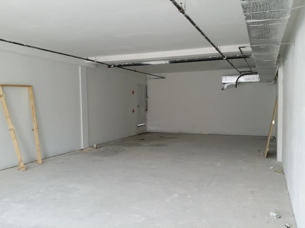 Building Photo - River House