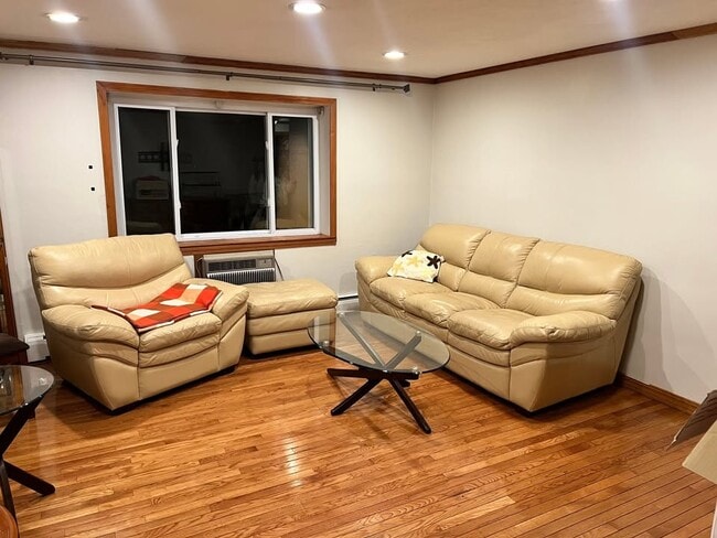 Building Photo - 20 Bryon Rd Unit 3