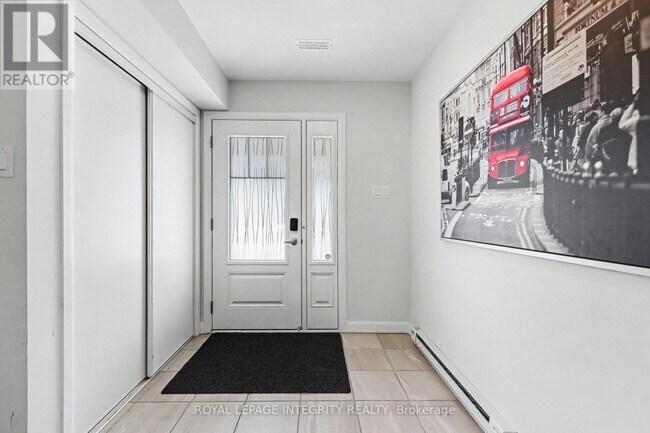 Photo - 906 Lixnaw Ct