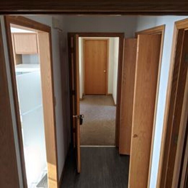 210 W Main St Unit 3