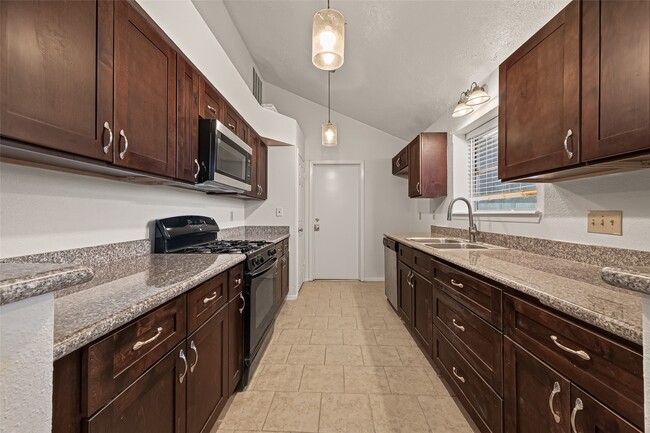 Photo - 2714 S Brompton Dr