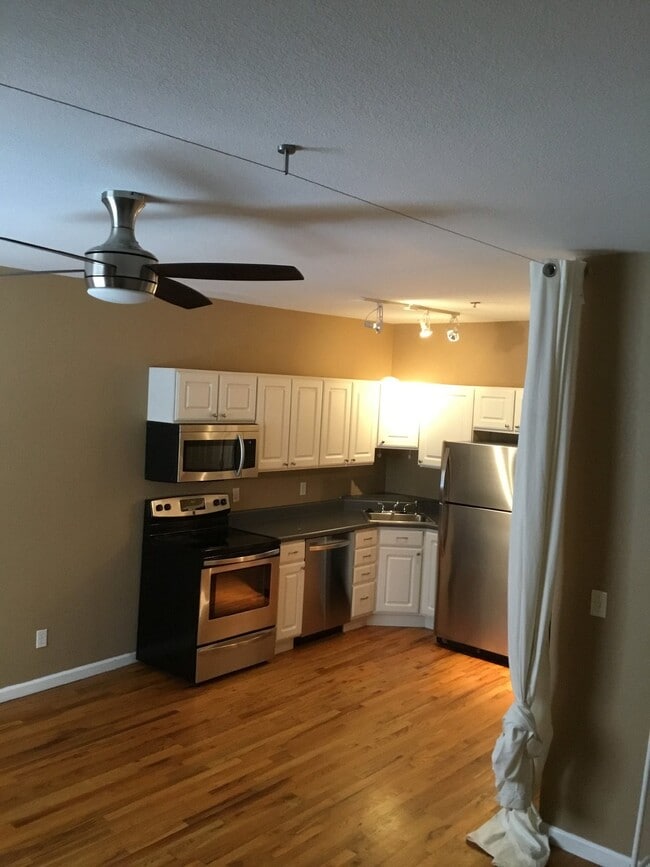 Photo - Adorable Studio in 1909 Building! Heart of Capitol Hill Unit 103