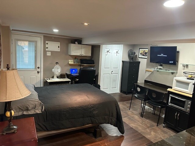 Photo - 700 Harvard St NW