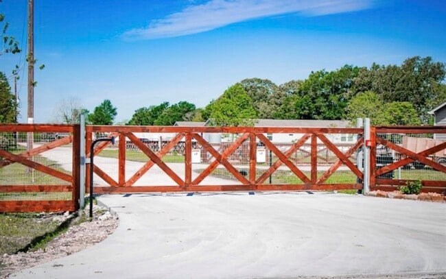 Photo - 1566 County Rd 610 Casa