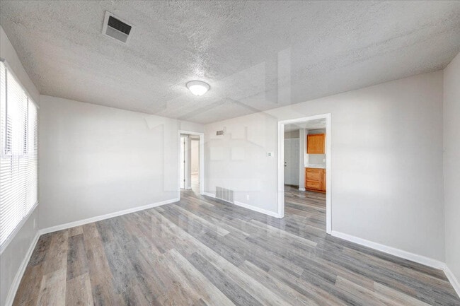 Photo - 2854 S Keystone Ave