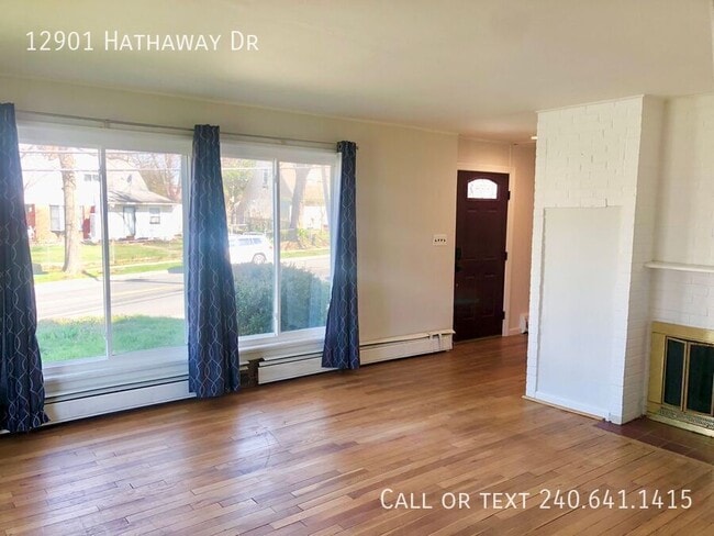 Photo - 12901 Hathaway Dr