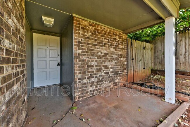 Photo - 6460 W Hefner Rd