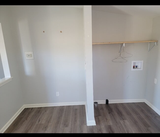 Photo - 160 Habig St