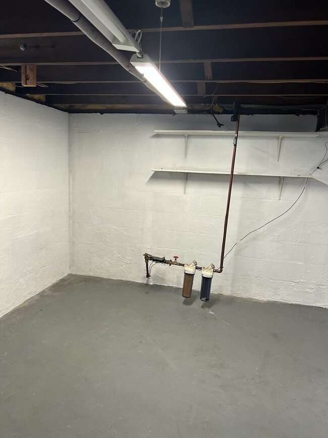 Photo - 1610 Pettibone Ave
