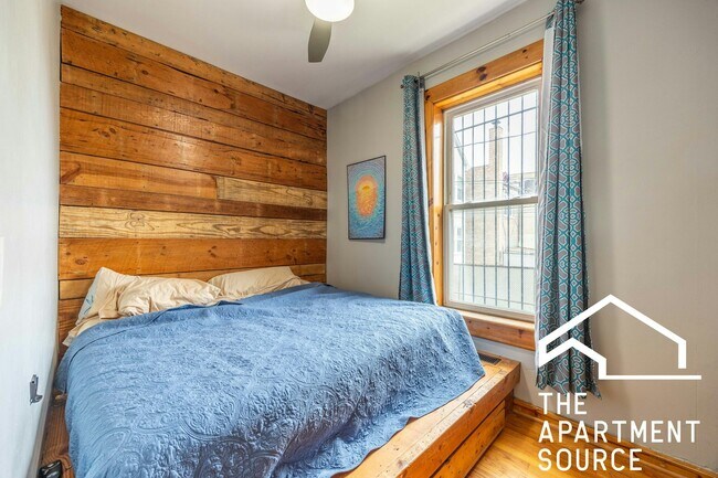 Photo - 1349 N Washtenaw Ave Unit 1S