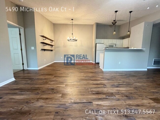 Photo - 5490 Michelles Oak Ct Unit I