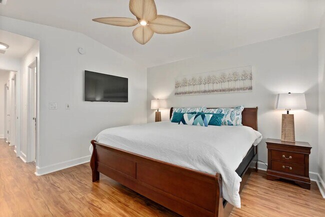 92-1047-1047 Olani St