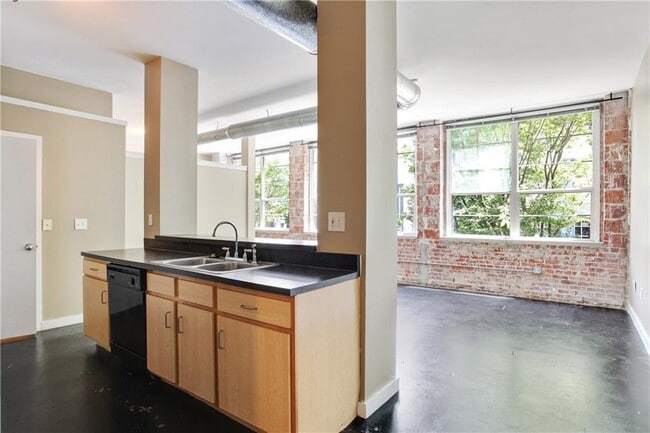 Building Photo - 800 Peachtree St NE Unit 8213 Rental