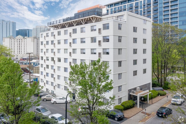 Photo - Americana Apartments