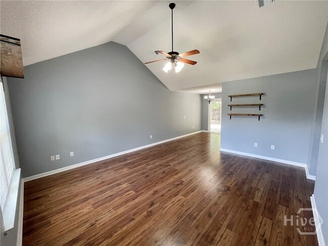 Photo - 119 Mustang Dr