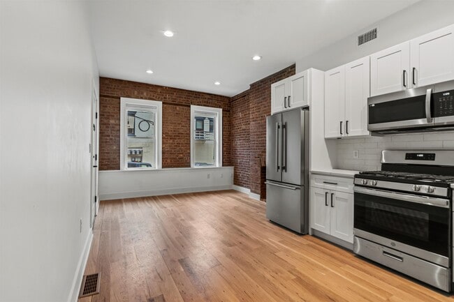 Photo - 108 8th St Unit 1