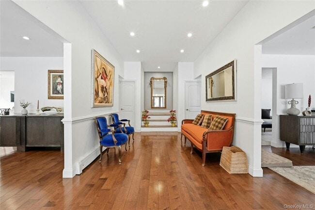 Photo - 280 Terry Rd