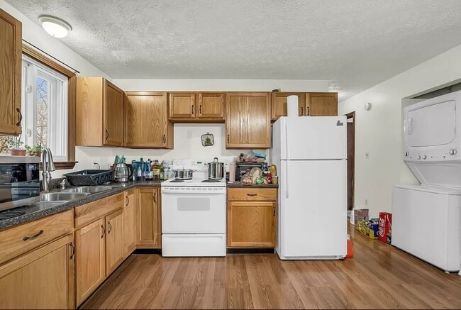 Photo - 30 Enfield St Unidad 2