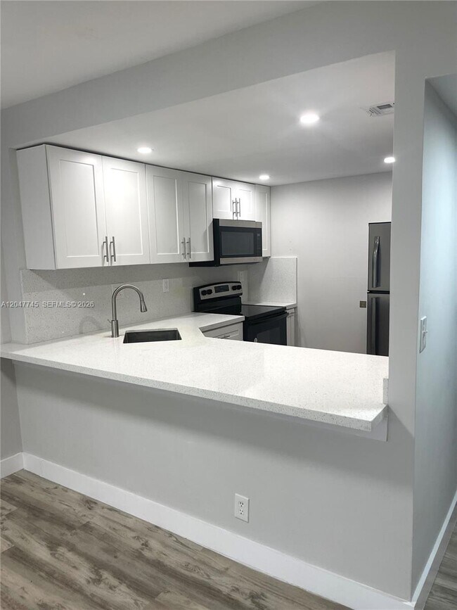 Photo - 2101 Atlantic Shores Blvd Unit 505