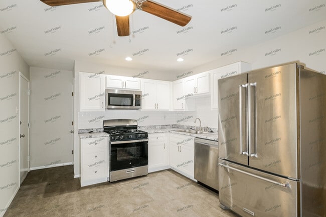 Photo - 6714 Village Square Dr