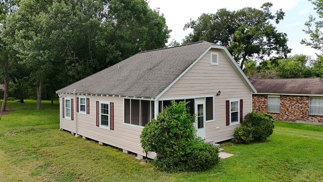 Photo - 3903 Lavender St