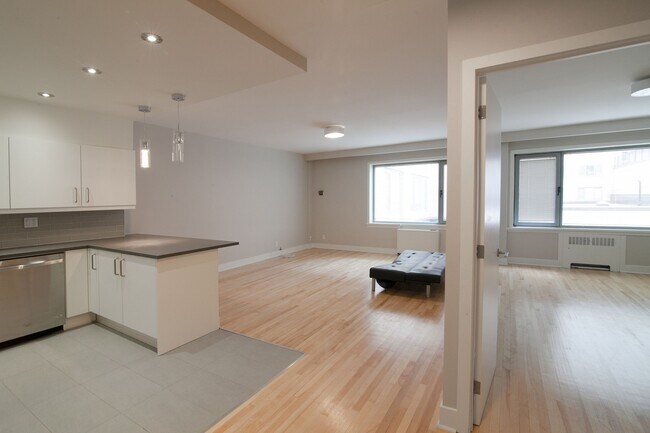 Photo - 3468 Rue Drummond Unit 104
