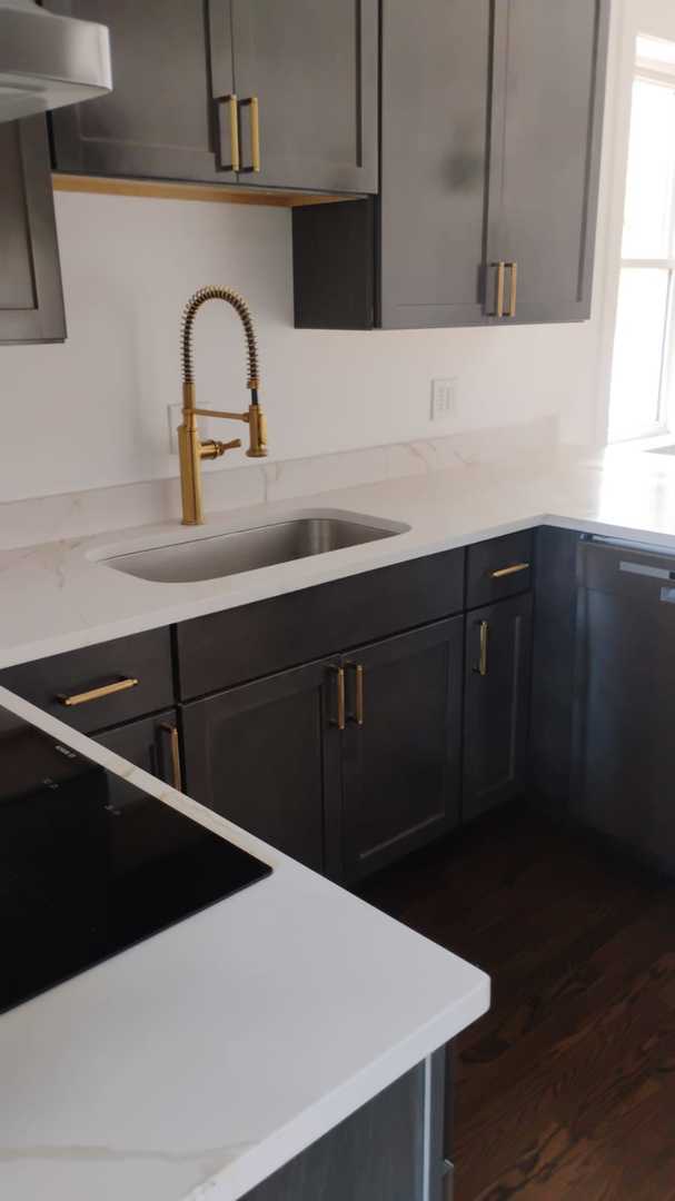 Photo - 5011 N Troy St