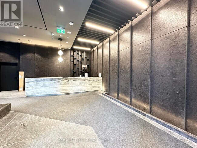 Photo - 110 Broadway Ave Unité 2703