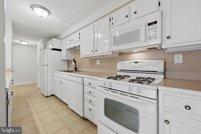 Photo - 100 Kenwood Dr