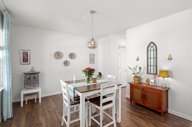 Photo - 172 Monroe Creek Blvd