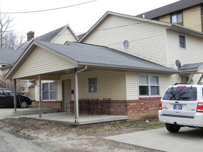 Building Photo - 416.5 S Dunn St Unit 1 Rental