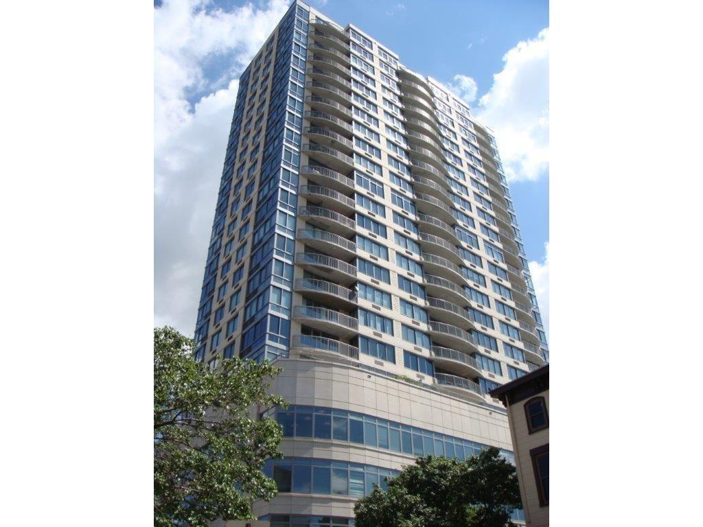 Photo - 1 Spring St Unidad 1803