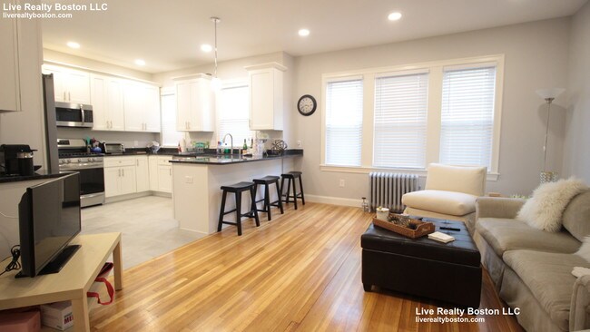 Photo - 91 Verndale St