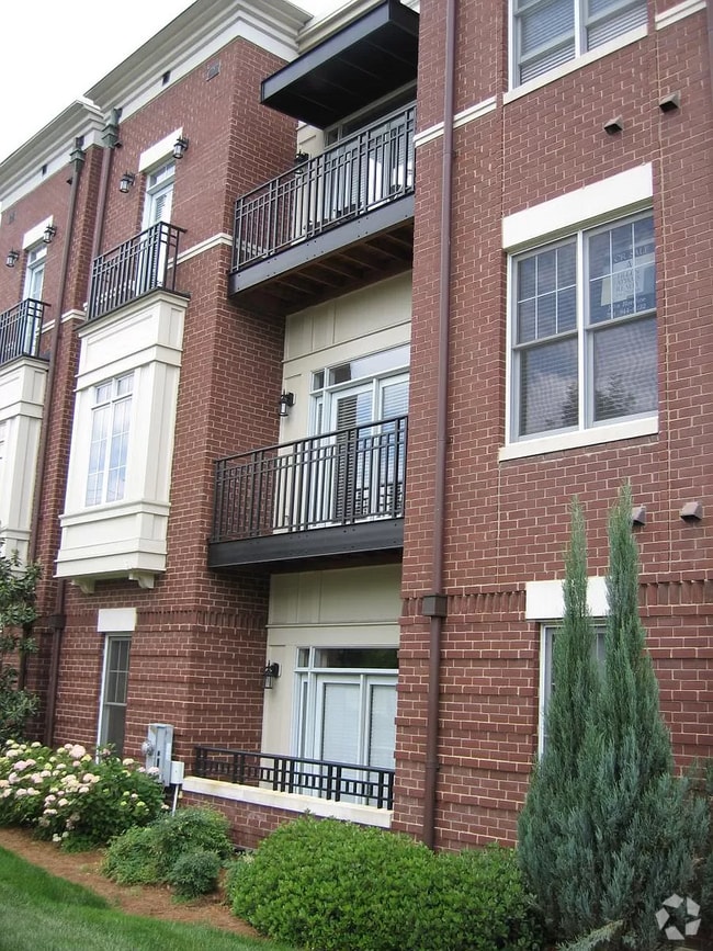 Building Photo - 772 N Davidson St Unit 772 Rental