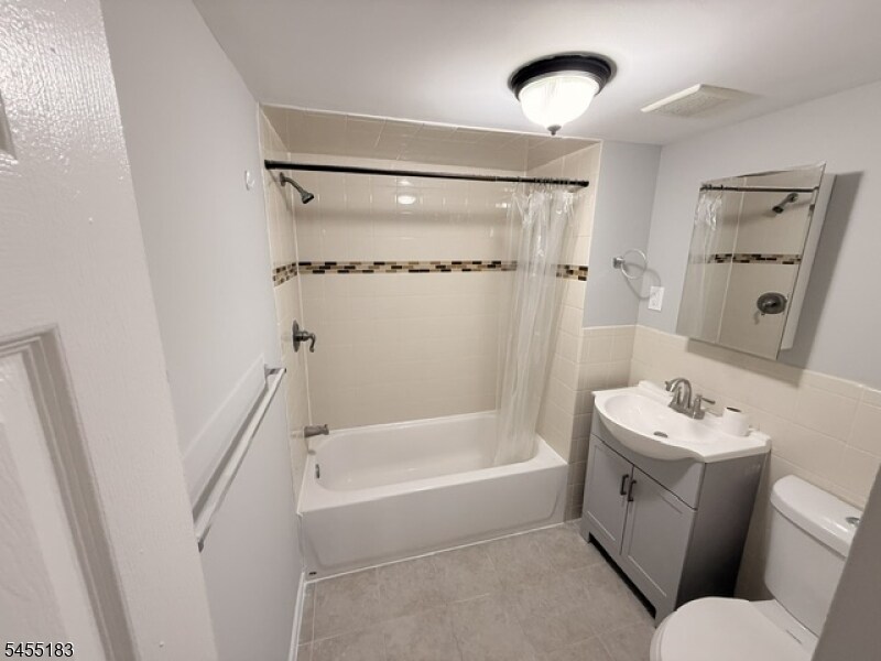 Photo - 109 Berry St