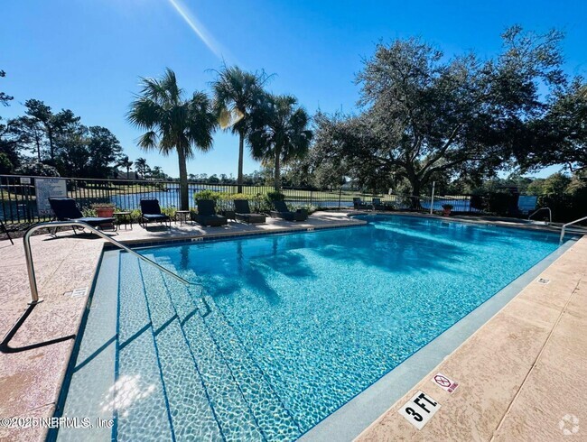 Building Photo - 13700 Richmond Park Dr N Unit 109 Rental