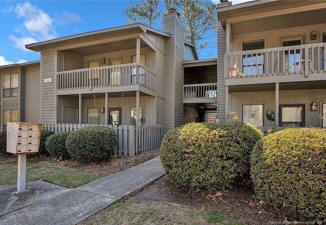 Building Photo - 1861 Tryon Dr