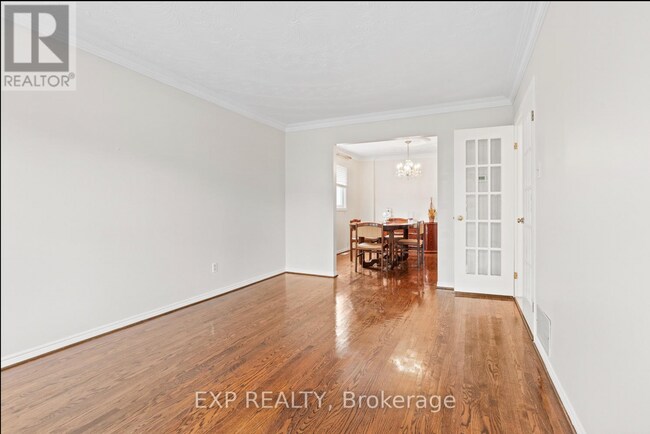 Photo - 61 Dundee Cres