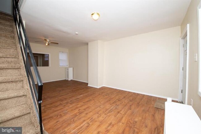Photo - 2061 Wilmot St Casa